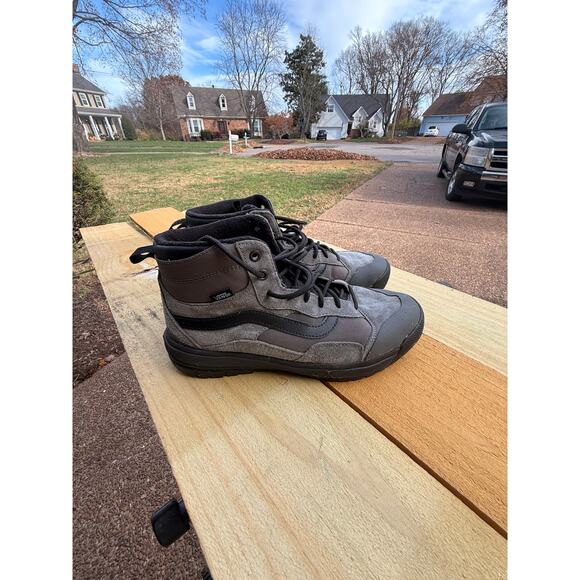 Vans MTE Ultra Cush Grey Hikers 9D